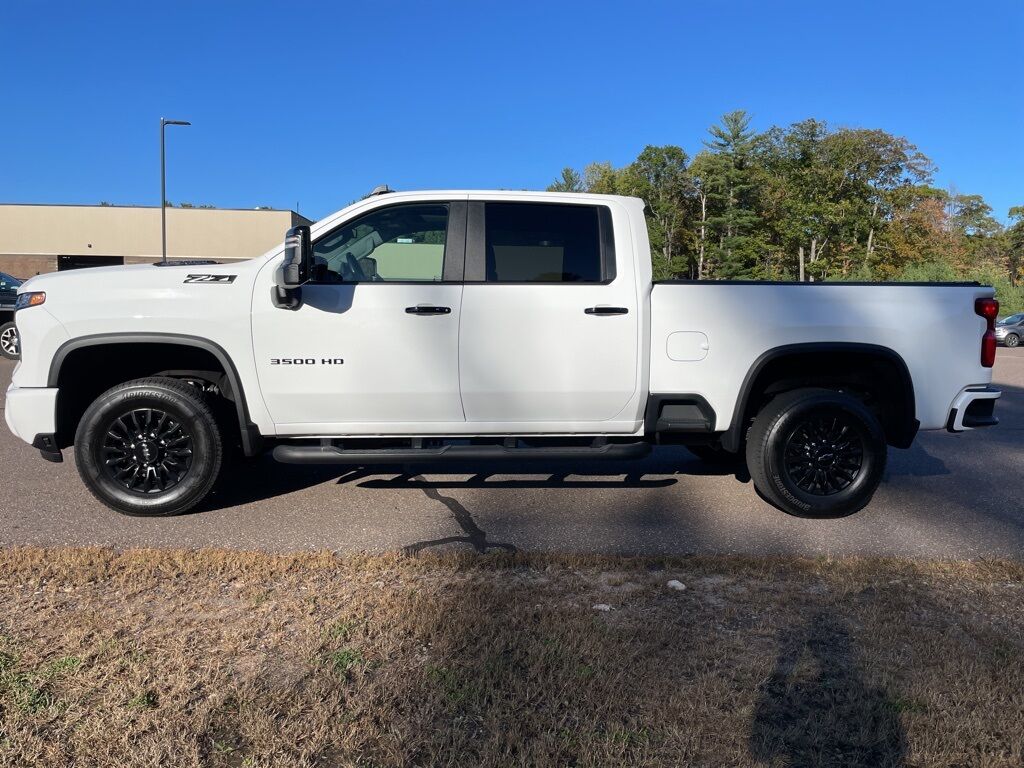 2024 Chevrolet Silverado 3500HD 4x4 Crew Cab LT SRW