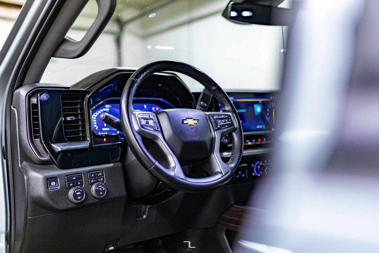 2024 Chevrolet Silverado 3500HD 4x4 Crew Cab LT Z71 Diesel Leather Nav BCam Red Deer AB