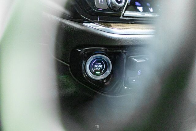 2024 Chevrolet Silverado 3500HD 4x4 Crew Cab LT Z71 Diesel Leather Nav BCam Red Deer AB