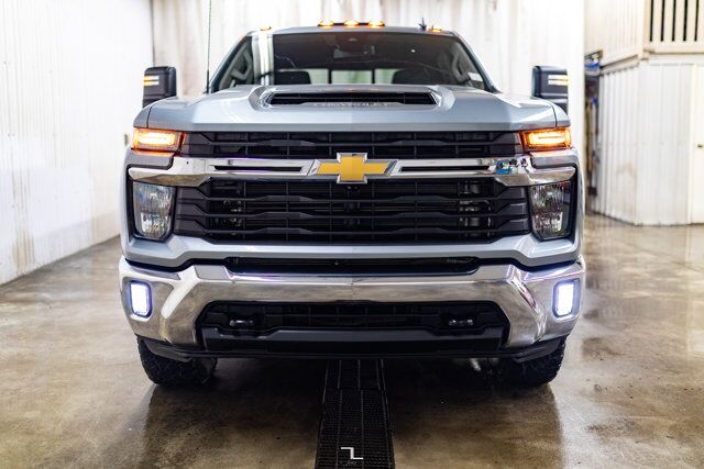 2024 Chevrolet Silverado 3500HD 4x4 Crew Cab LT Z71 Diesel Leather Nav BCam Red Deer AB