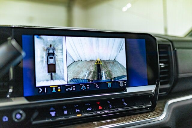 2024 Chevrolet Silverado 3500HD 4x4 Crew Cab LT Z71 Diesel Leather Nav BCam Red Deer AB