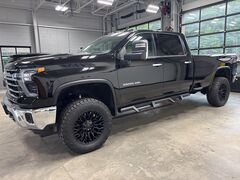 2024 Chevrolet Silverado 3500HD 4x4 Crew Cab LTZ SRW Fond du Lac WI