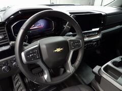 2024 Chevrolet Silverado 3500HD 4x4 Regular Cab LT SRW Fond du Lac WI