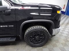 2024 Chevrolet Silverado 3500HD 4x4 Regular Cab LT SRW Fond du Lac WI