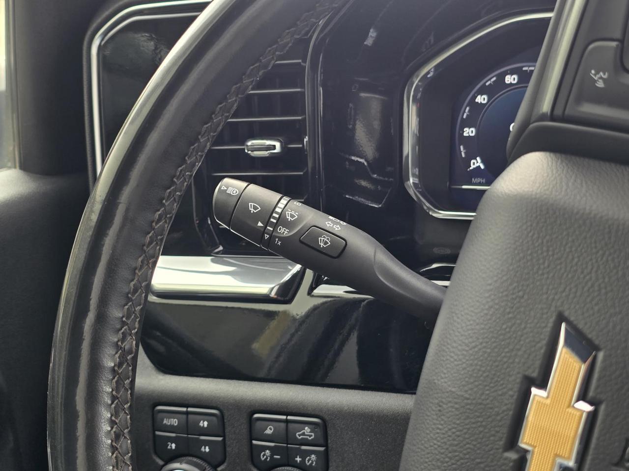 2024 Chevrolet Silverado 3500HD CC LT 4WD Crew Cab Knapheide Service Body W/6.6L Duramax and Convenience Package Concord NC