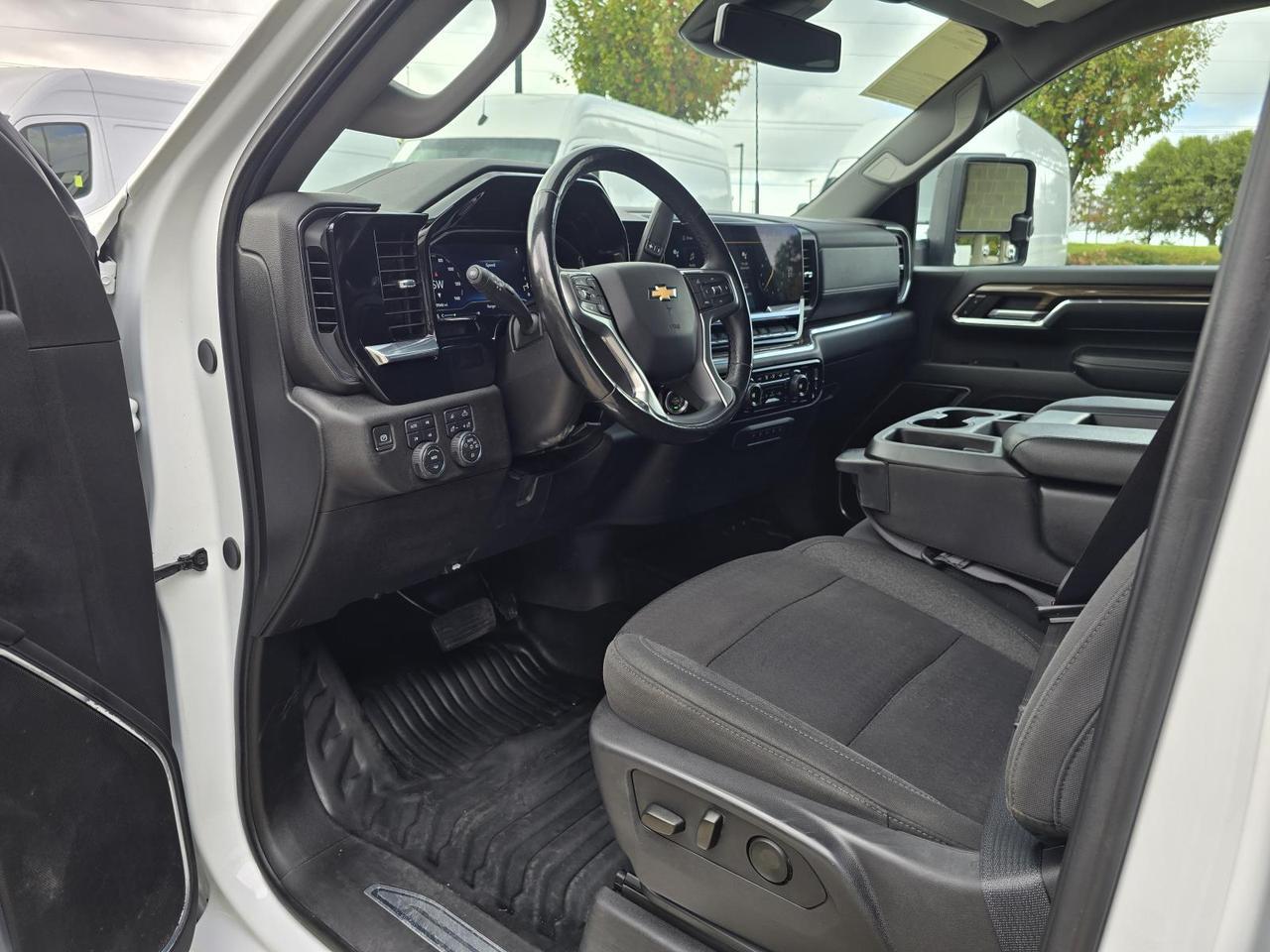 2024 Chevrolet Silverado 3500HD CC LT 4WD Crew Cab Knapheide Service Body W/6.6L Duramax and Convenience Package Concord NC