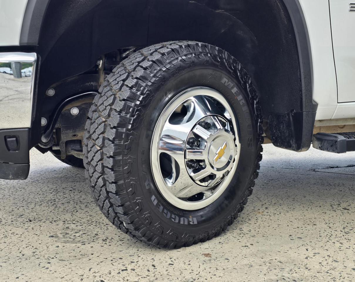 2024 Chevrolet Silverado 3500HD CC LT 4WD Crew Cab Knapheide Service Body W/6.6L Duramax and Convenience Package Concord NC