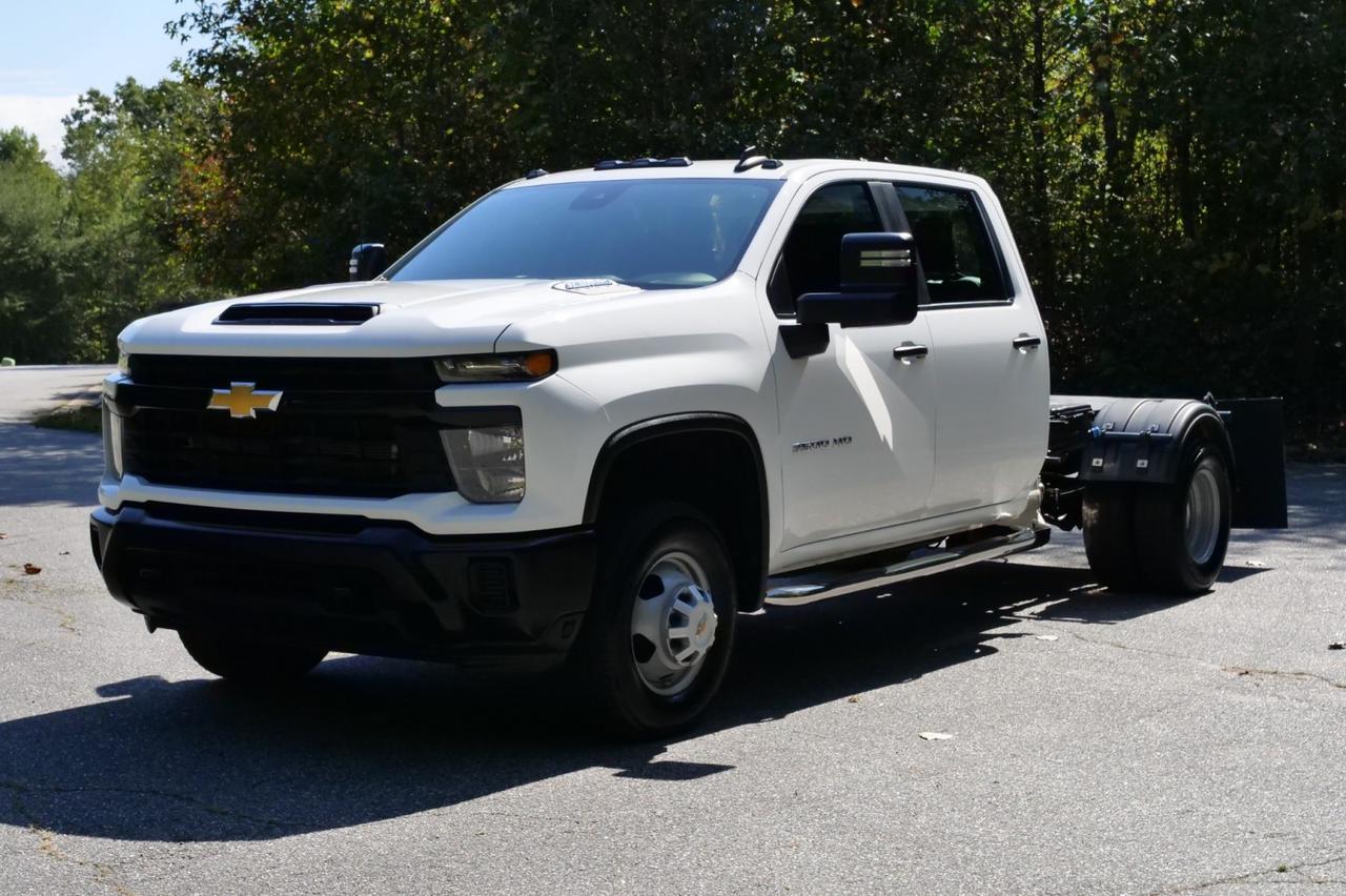 2024 Chevrolet Silverado 3500HD Chassis Cab / DRW / Duramax Turbo Diesel! Lincolnton NC