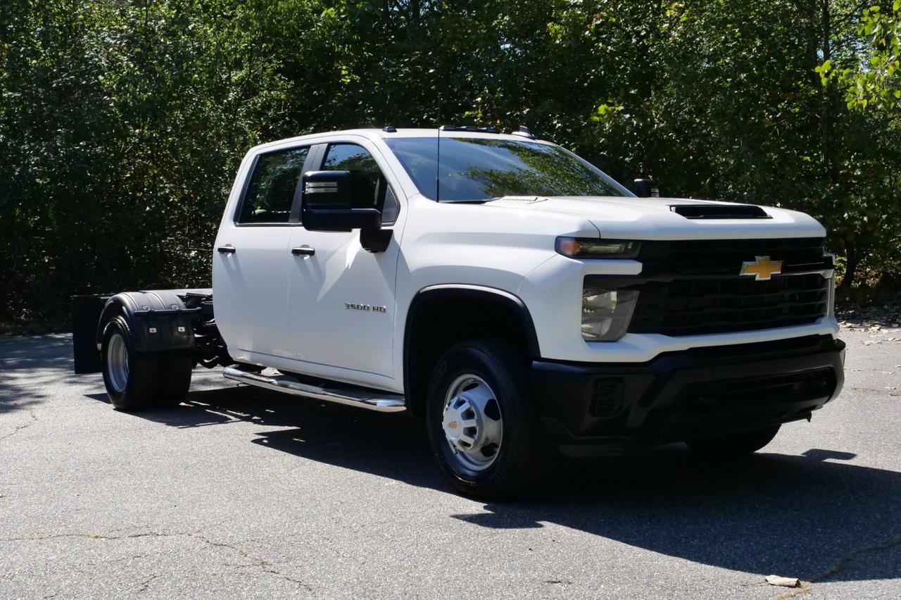 2024 Chevrolet Silverado 3500HD Chassis Cab / DRW / Duramax Turbo Diesel! Lincolnton NC
