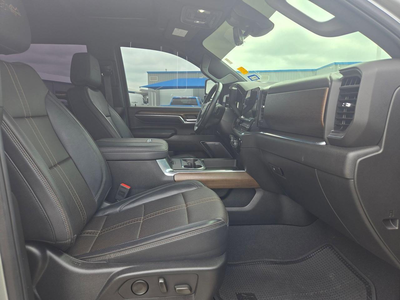 2024 Chevrolet Silverado 3500HD High Country Castroville TX