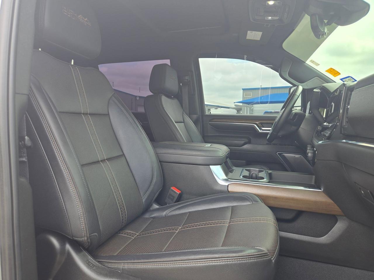 2024 Chevrolet Silverado 3500HD High Country Castroville TX