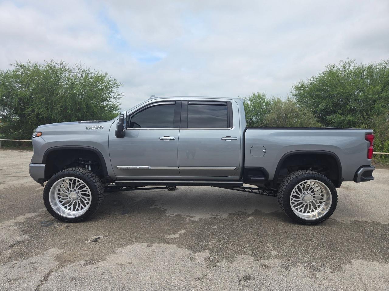 2024 Chevrolet Silverado 3500HD High Country Castroville TX