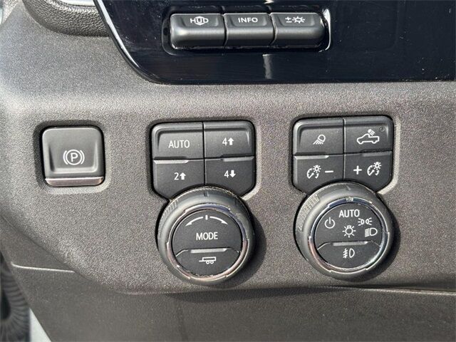 2024 Chevrolet Silverado 3500HD High Country Washington MO