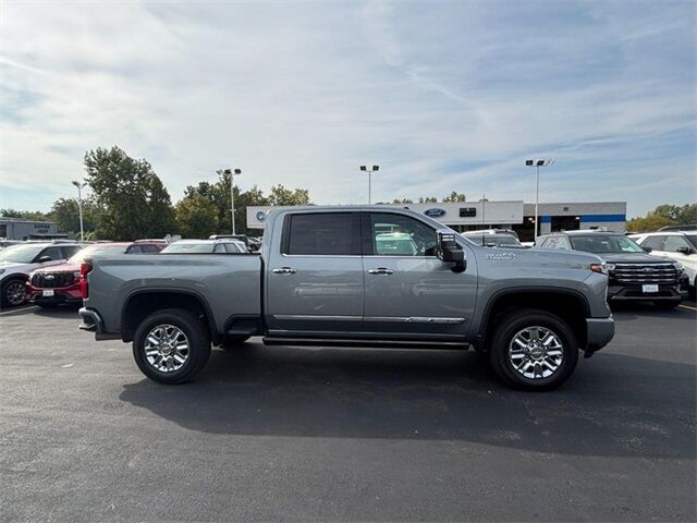 2024 Chevrolet Silverado 3500HD High Country Washington MO