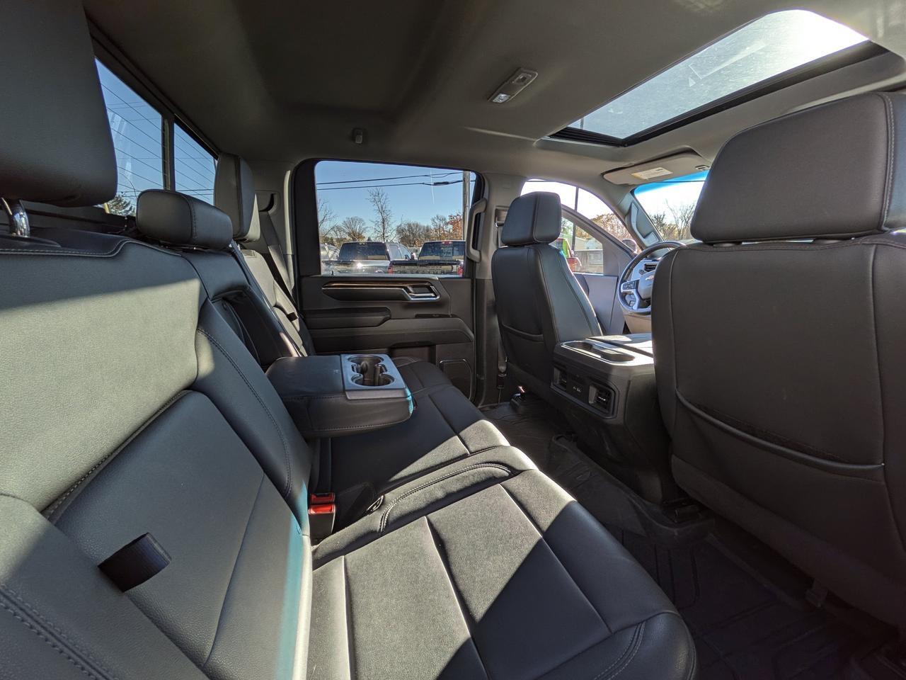 2024 Chevrolet Silverado 3500HD LT 4WD Dually | V8 Duramax Diesel | NAV | Backup Camera | 18IN Wheels Redwater AB