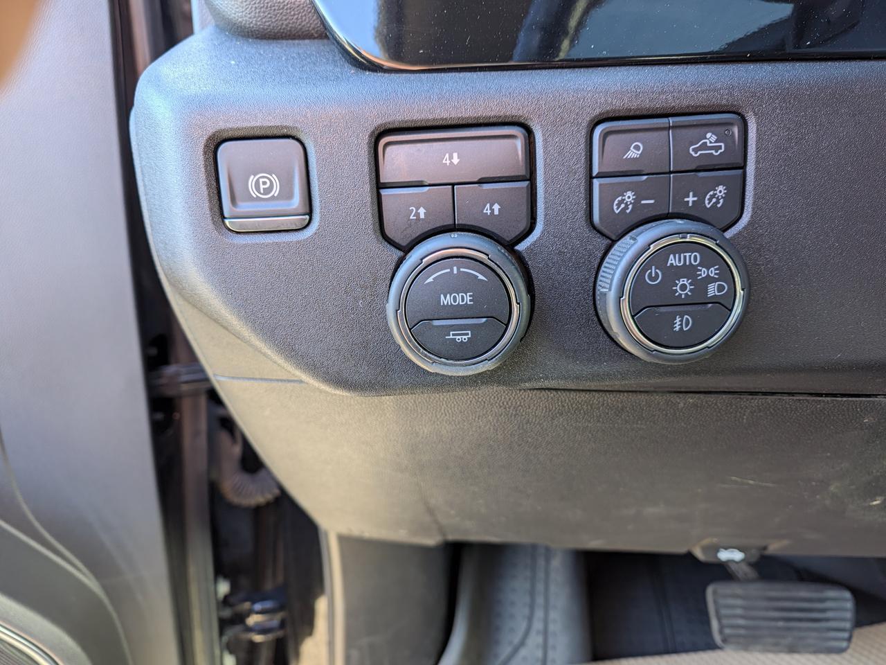 2024 Chevrolet Silverado 3500HD LT 4WD Dually | V8 Duramax Diesel | NAV | Backup Camera | 18IN Wheels Redwater AB