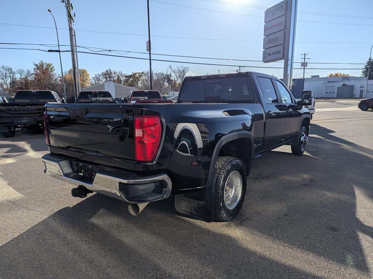 2024 Chevrolet Silverado 3500HD LT 4WD Dually | V8 Duramax Diesel | NAV | Backup Camera | 18IN Wheels Redwater AB