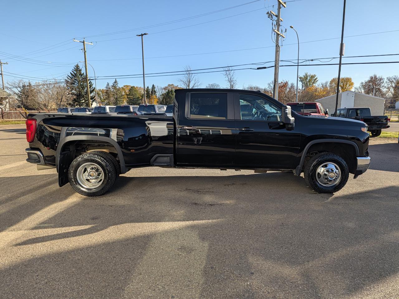 2024 Chevrolet Silverado 3500HD LT 4WD Dually | V8 Duramax Diesel | NAV | Backup Camera | 18IN Wheels Redwater AB