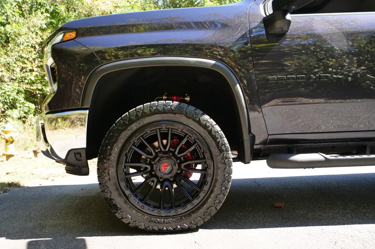 2024 Chevrolet Silverado 3500HD LTZ 4X4 / Duramax Turbo Diesel / Wheels & Tires! Lincolnton NC