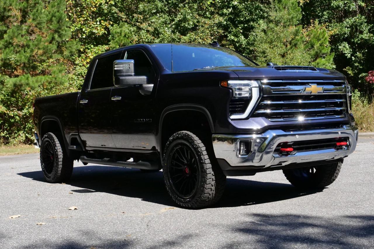 2024 Chevrolet Silverado 3500HD LTZ 4X4 / Duramax Turbo Diesel / Wheels & Tires! Lincolnton NC
