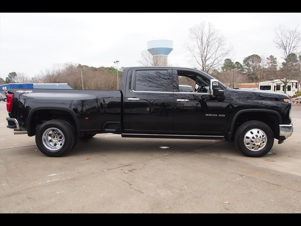 2024 Chevrolet Silverado 3500HD LTZ