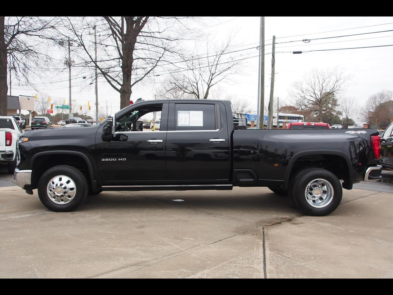 2024 Chevrolet Silverado 3500HD LTZ