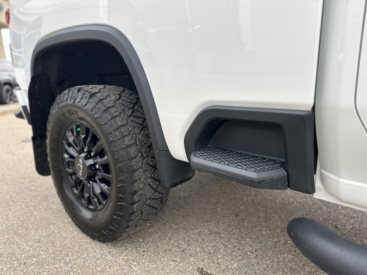 2024 Chevrolet Silverado 3500HD LTZ Plus Pkg | Z71 Sport Pkg | 5th Wheel Prep | Sun Roof | Multi Tailgate | One Owner Redwater AB