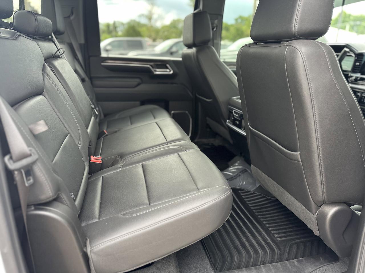 2024 Chevrolet Silverado 3500HD LTZ Plus Pkg | Z71 Sport Pkg | 5th Wheel Prep | Sun Roof | Multi Tailgate | One Owner Redwater AB
