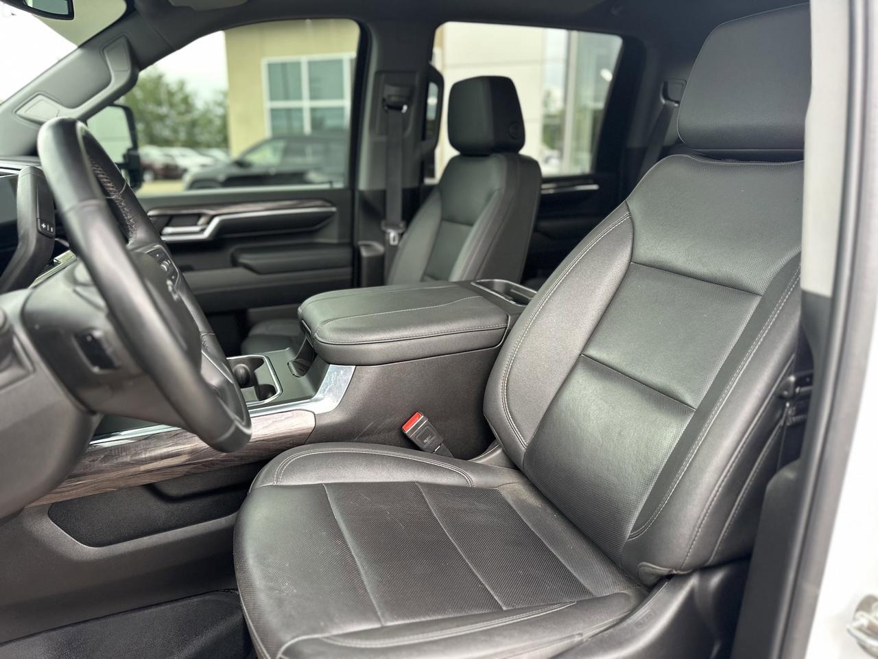2024 Chevrolet Silverado 3500HD LTZ Plus Pkg | Z71 Sport Pkg | 5th Wheel Prep | Sun Roof | Multi Tailgate | One Owner Redwater AB