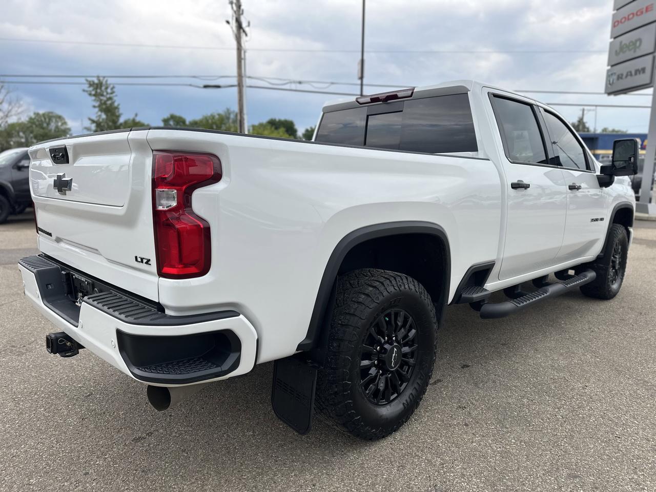 2024 Chevrolet Silverado 3500HD LTZ Plus Pkg | Z71 Sport Pkg | 5th Wheel Prep | Sun Roof | Multi Tailgate | One Owner Redwater AB