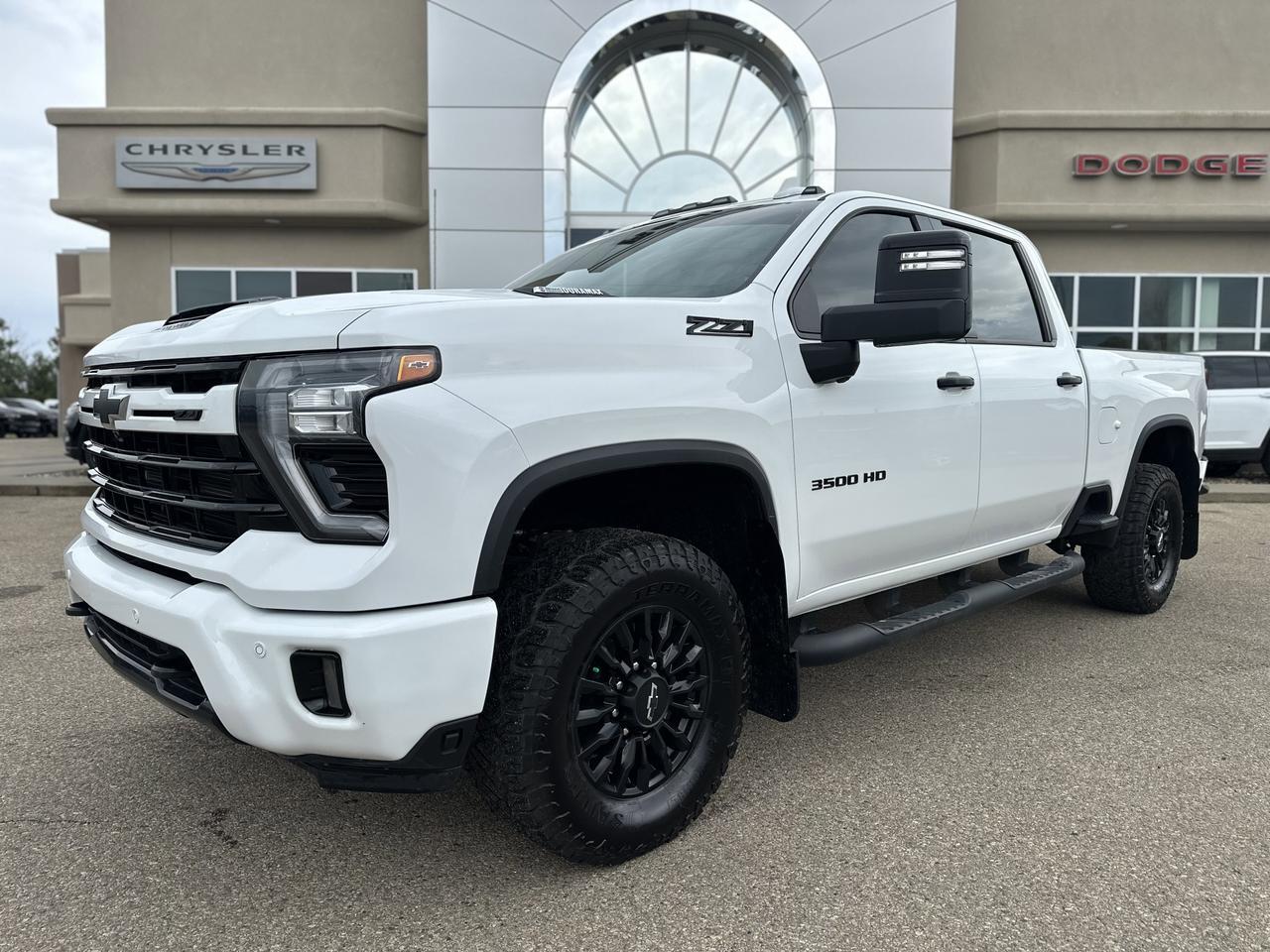 2024 Chevrolet Silverado 3500HD LTZ Plus Pkg | Z71 Sport Pkg | 5th Wheel Prep | Sun Roof | Multi Tailgate | One Owner Redwater AB