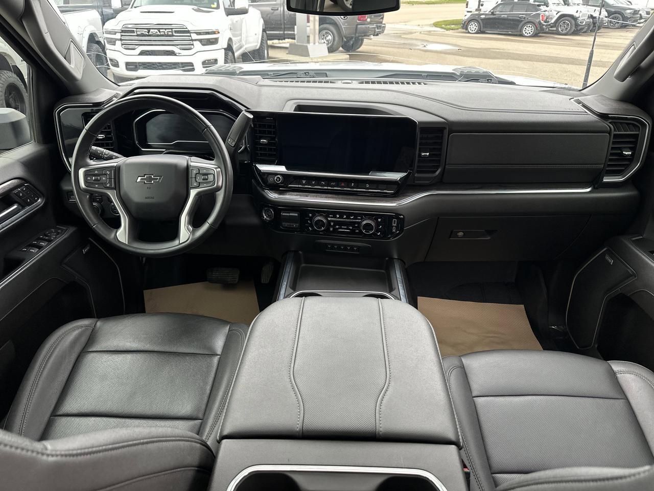 2024 Chevrolet Silverado 3500HD LTZ Plus Pkg | Z71 Sport Pkg | 5th Wheel Prep | Sun Roof | Multi Tailgate | One Owner Redwater AB