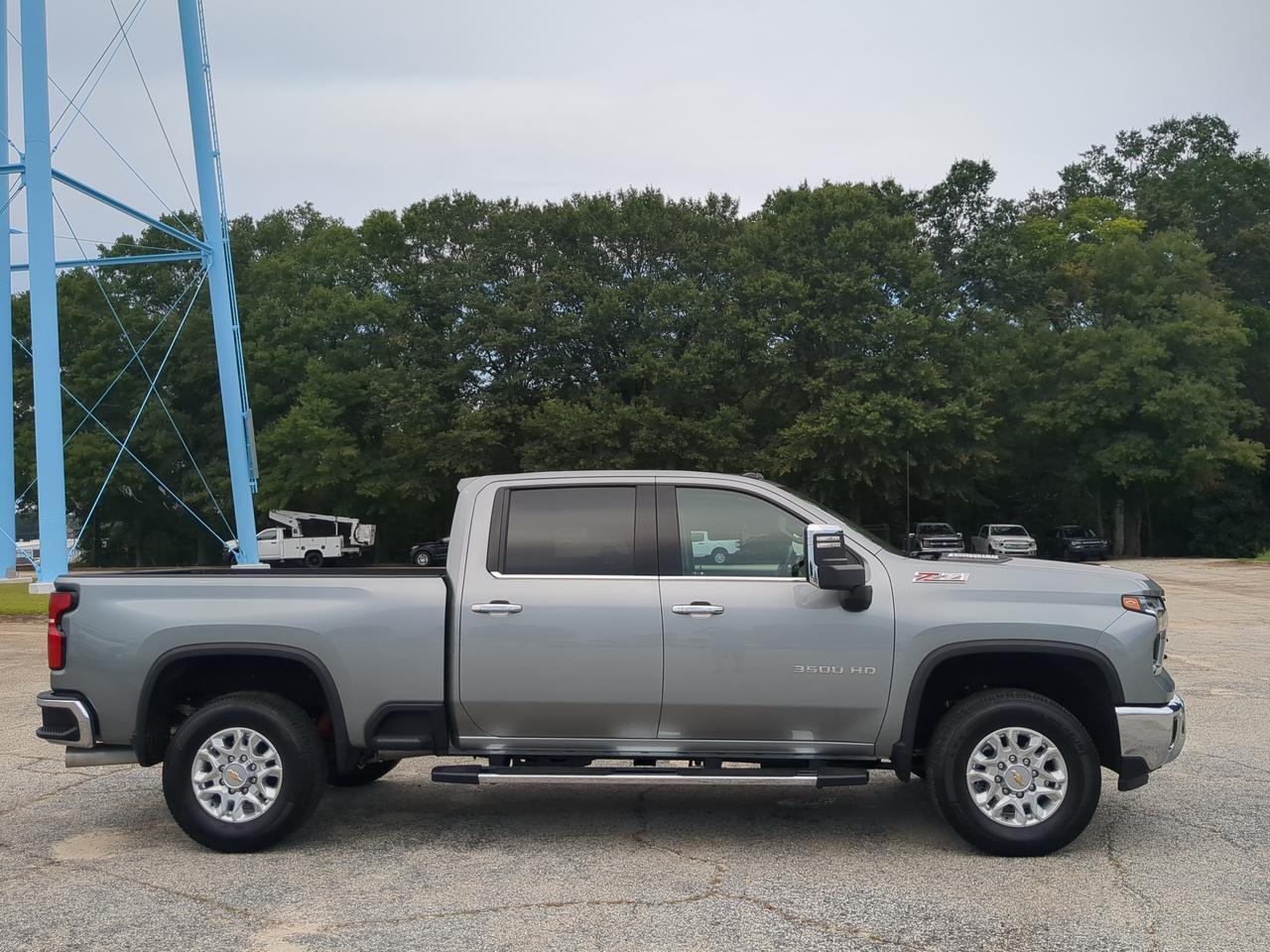 2024 Chevrolet Silverado 3500HD LTZ