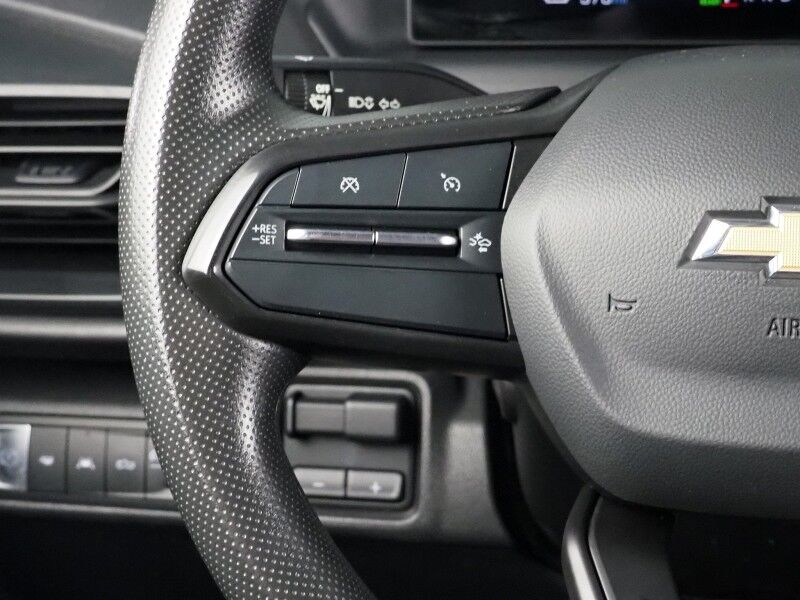 2024 Chevrolet Silverado EV 3WT e4WD *NAVIGATION, ADAPTIVE CRUISE, SAFETY ALERTS, 360 VIEW CAMERAS, COLOR TOUCHSCREEN, REMOTE START, KEYLESS ENTRY, LED HEADLIGHTS, ALLOY WHEELS, ANDROID & APPLE Round Rock TX