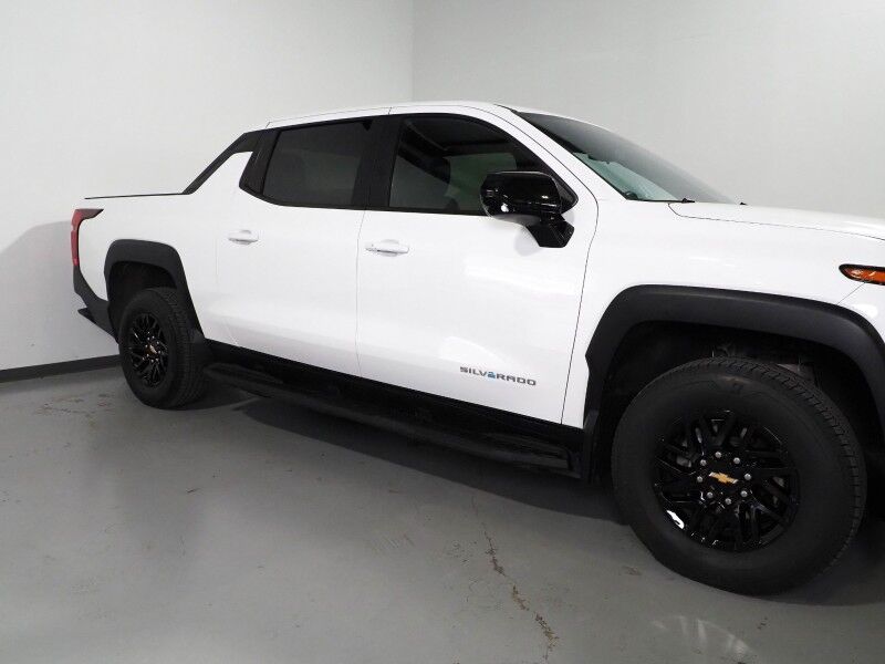 2024 Chevrolet Silverado EV 3WT e4WD *NAVIGATION, ADAPTIVE CRUISE, SAFETY ALERTS, 360 VIEW CAMERAS, COLOR TOUCHSCREEN, REMOTE START, KEYLESS ENTRY, LED HEADLIGHTS, ALLOY WHEELS, ANDROID & APPLE Round Rock TX