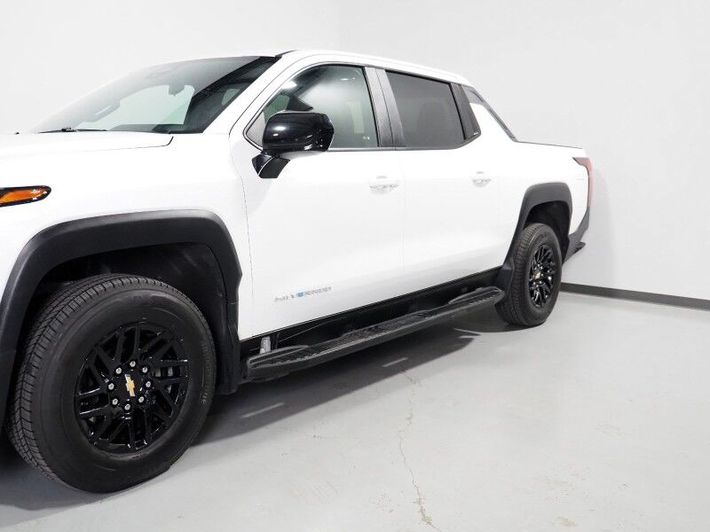 2024 Chevrolet Silverado EV 3WT e4WD *NAVIGATION, ADAPTIVE CRUISE, SAFETY ALERTS, 360 VIEW CAMERAS, COLOR TOUCHSCREEN, REMOTE START, KEYLESS ENTRY, LED HEADLIGHTS, ALLOY WHEELS, ANDROID & APPLE Round Rock TX