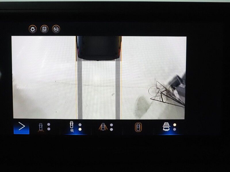 2024 Chevrolet Silverado EV 3WT e4WD *NAVIGATION, ADAPTIVE CRUISE, SAFETY ALERTS, 360 VIEW CAMERAS, COLOR TOUCHSCREEN, REMOTE START, KEYLESS ENTRY, LED HEADLIGHTS, ALLOY WHEELS, ANDROID & APPLE Round Rock TX