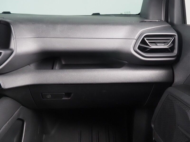 2024 Chevrolet Silverado EV 3WT e4WD *NAVIGATION, ADAPTIVE CRUISE, SAFETY ALERTS, 360 VIEW CAMERAS, COLOR TOUCHSCREEN, REMOTE START, KEYLESS ENTRY, LED HEADLIGHTS, ALLOY WHEELS, ANDROID & APPLE Round Rock TX