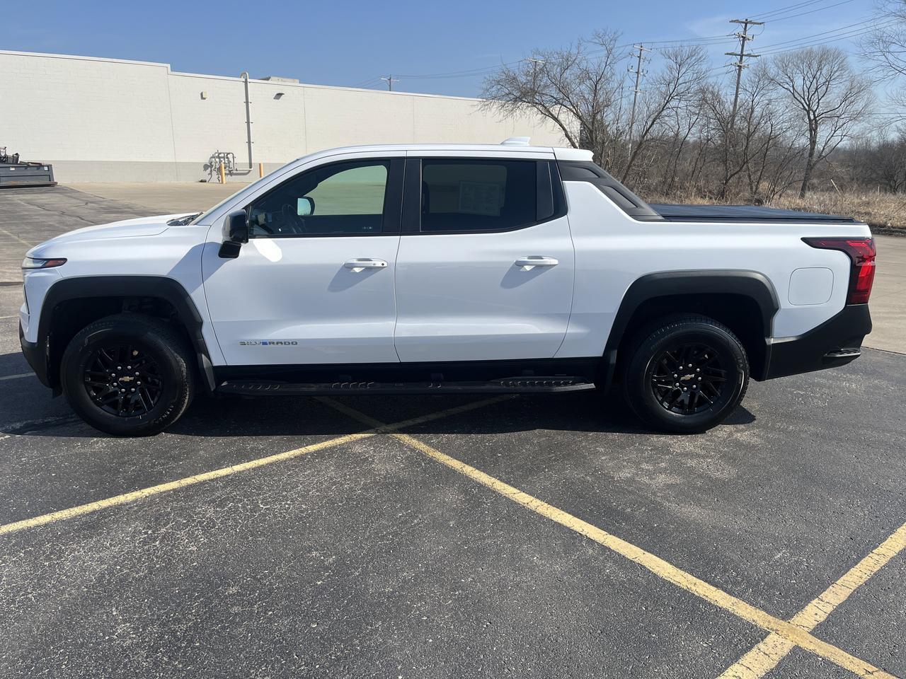2024 Chevrolet Silverado EV 4WT Work Truck e4WD w/AdptvCrz RemoteStart HD-SurroundVision