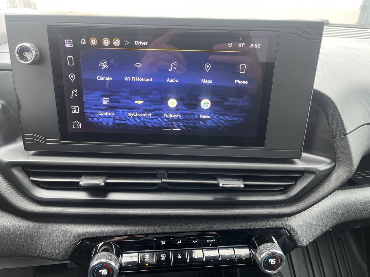 2024 Chevrolet Silverado EV 4WT Work Truck e4WD w/AdptvCrz Spray-OnBedliner RemoteStart HD-SurroundVision Saukville WI