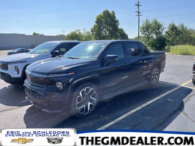 2024 Chevrolet Silverado EV RST Crew Cab e4WD w/SuperCruise AdaptiveCruise FloorLiners 24s HtdCldMemLthr HD-SurroundVision Milwaukee WI