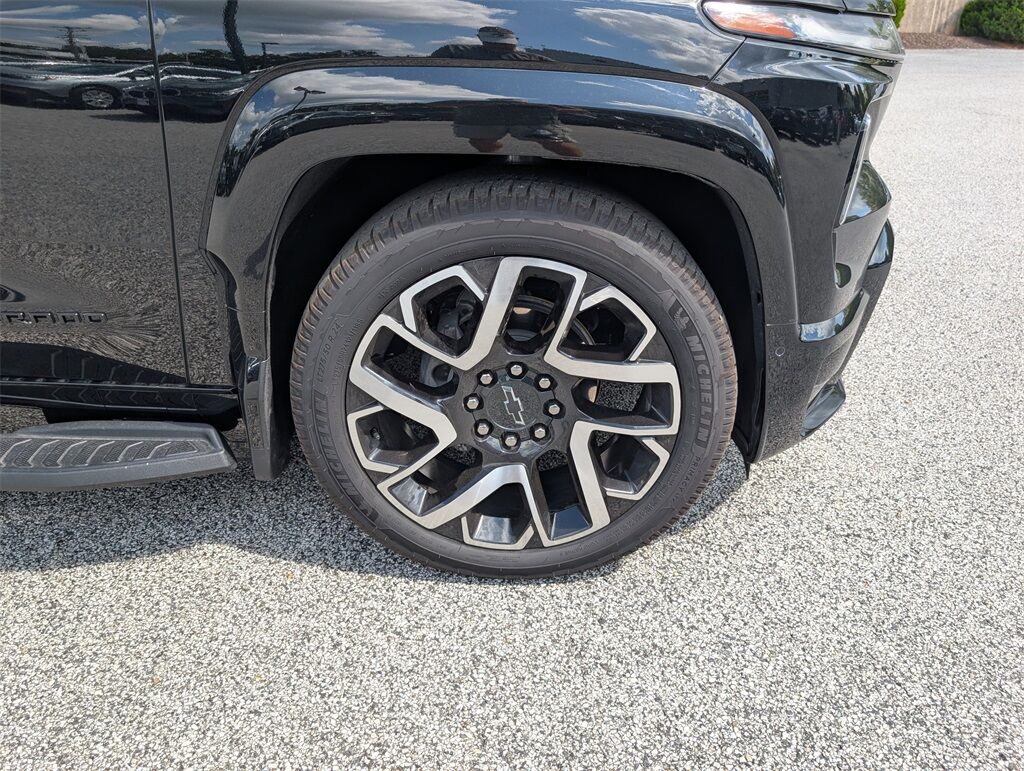 2024 Chevrolet Silverado EV RST