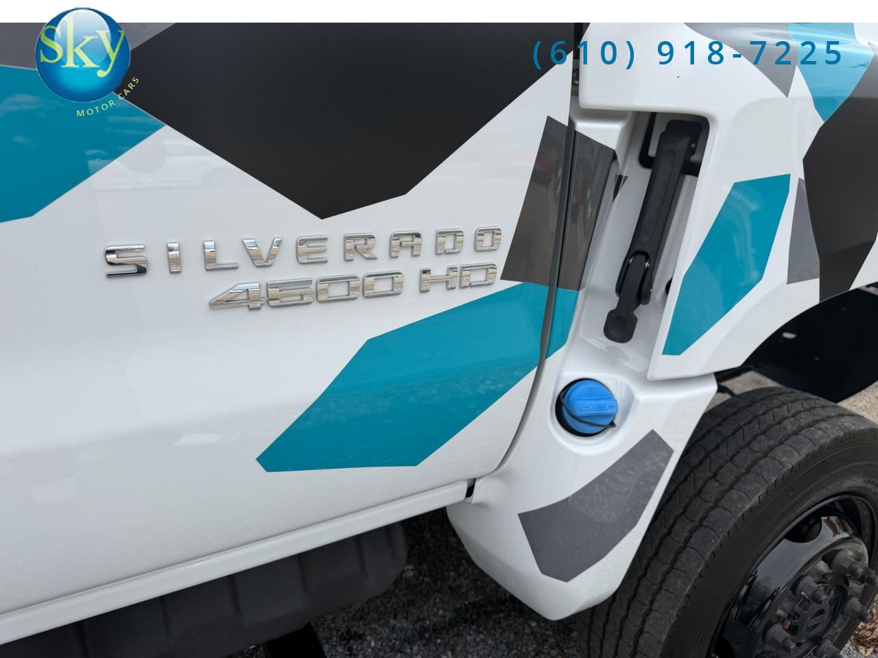 2024 Chevrolet Silverado MD Crew Cab 4WD Work Truck CM Service Body West Chester PA