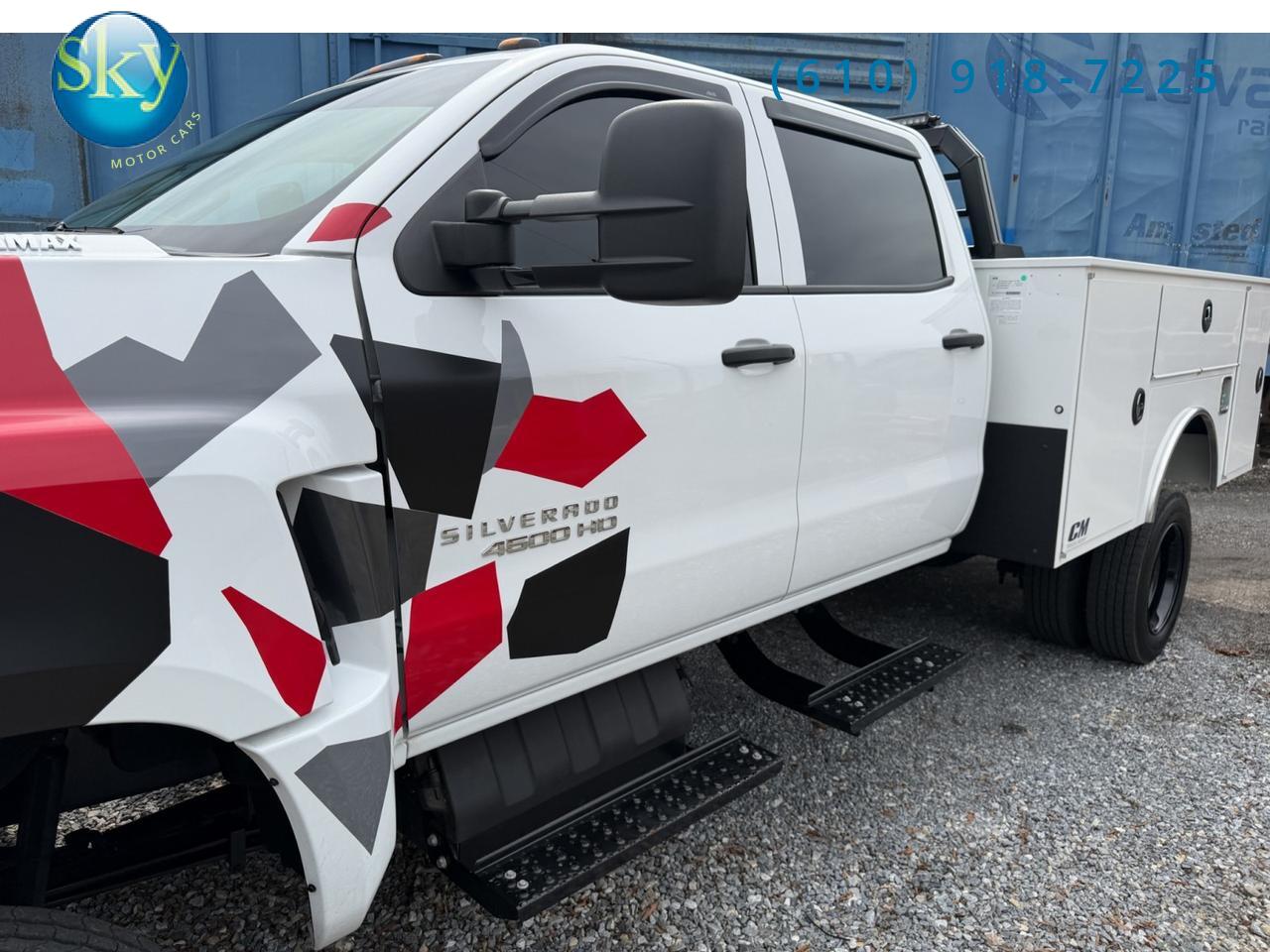 2024 Chevrolet Silverado MD Crew Cab 4WD Work Truck CM Service Body West Chester PA