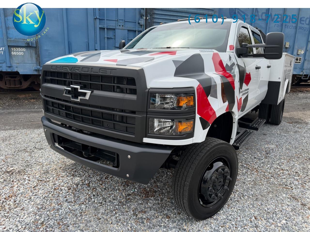 2024 Chevrolet Silverado MD Crew Cab 4WD Work Truck CM Service Body West Chester PA