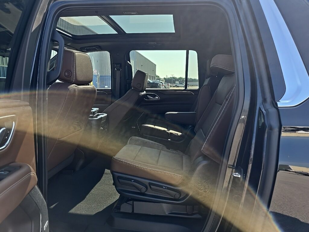 2024 Chevrolet Suburban Fond du Lac WI