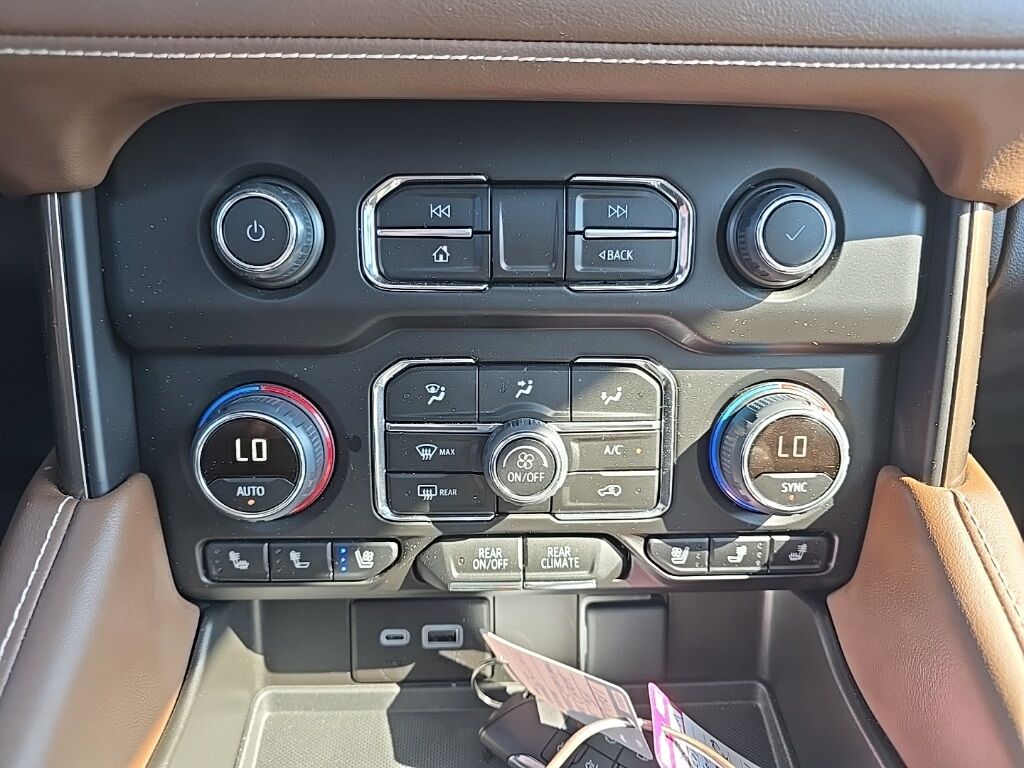 2024 Chevrolet Suburban Fond du Lac WI