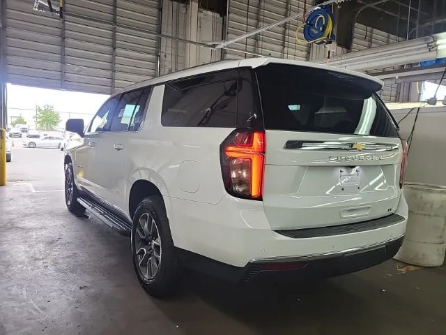 2024 Chevrolet Suburban 4WD LT