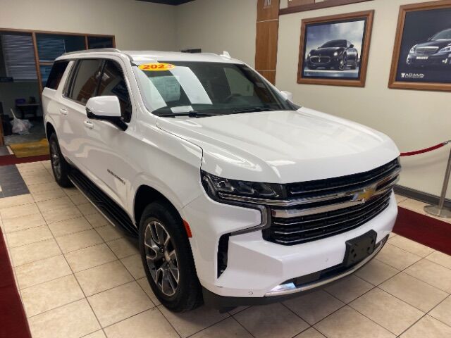 2024 Chevrolet Suburban 4WD LT