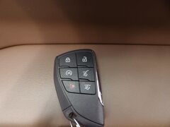 2024 Chevrolet Suburban High Country 4WD 7 Passenger Fond du Lac WI